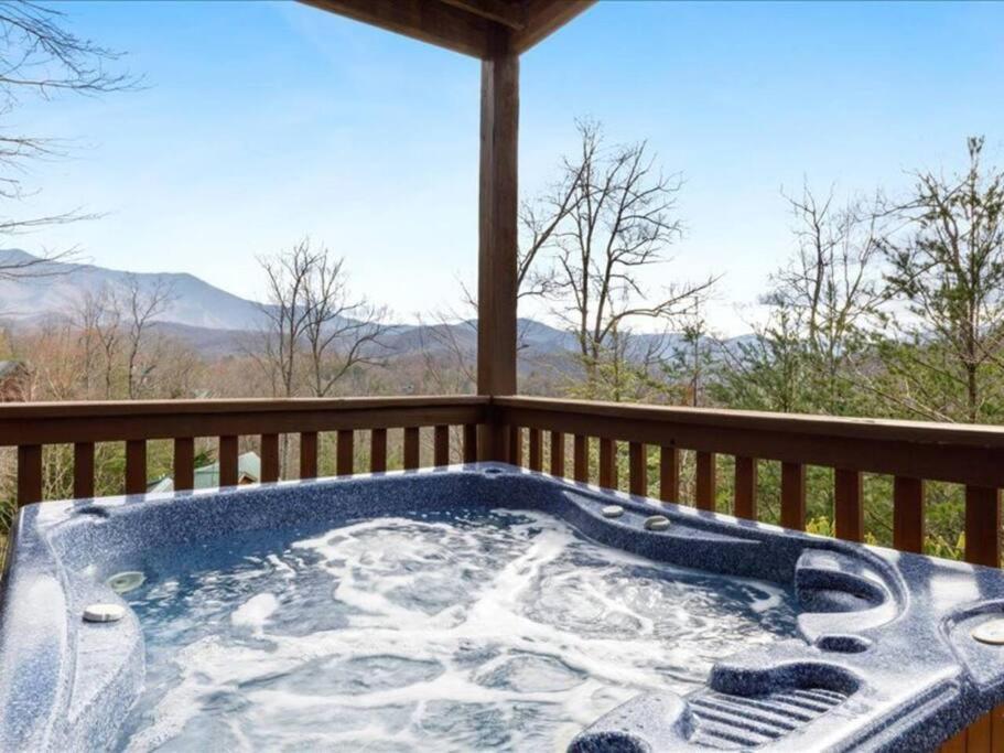 Willa Breathtaking Views Of The Smokies, 3 Mins To Gatlinburg Zewnętrze zdjęcie